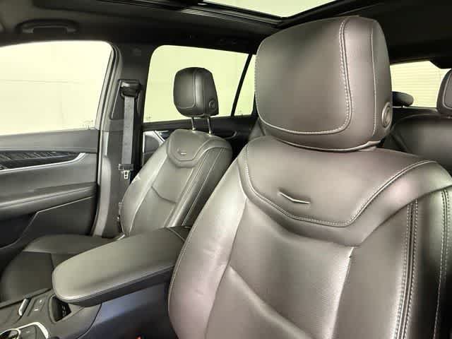 Used 2024 Cadillac XT6 Premium Luxury AWD/4WD image 17
