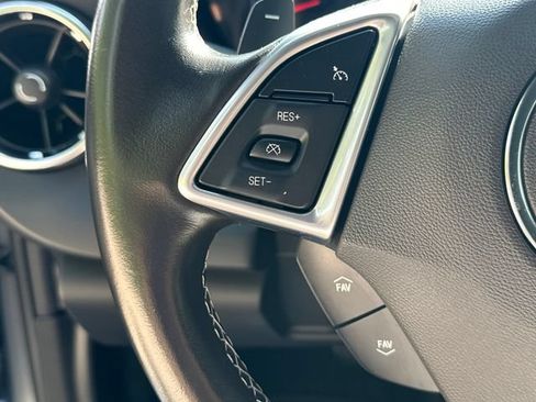 Used 2022 Chevrolet Camaro LT RWD image 20