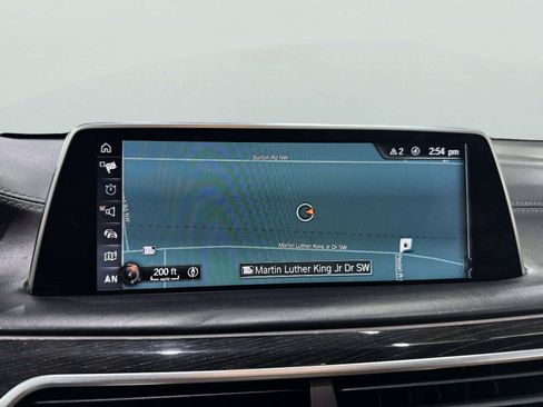 Used 2016 BMW 750i RWD image 34