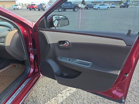 Used 2008 Chevrolet Malibu LTZ w/ Rear Power Package FWD image 29