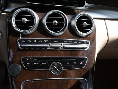 Used 2015 Mercedes-Benz C 300 Sedan image 28