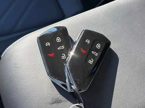 New 2026 Volkswagen Tiguan SE AWD/4WD image 28