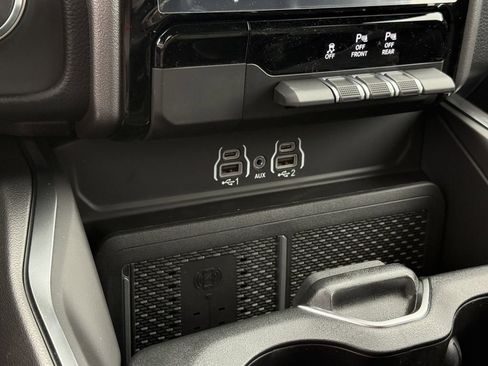 New 2026 RAM 1500 4x4 Crew Cab image 22