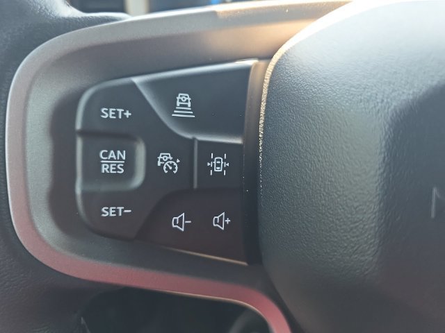 Used 2025 Ford Bronco Outer Banks AWD/4WD image 17