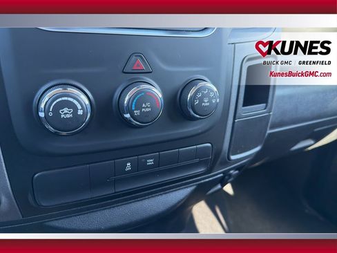 Used 2018 RAM 1500 Express image 25