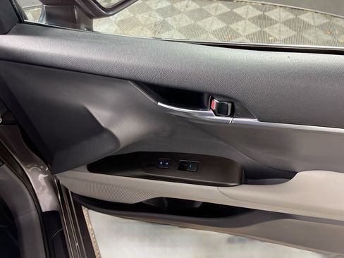 Used 2024 Toyota Camry LE w/ Audio Upgrade Package image 32