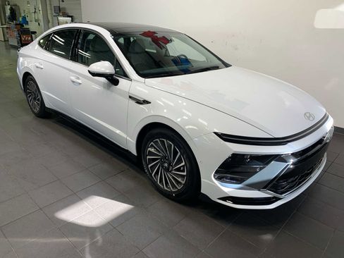 New 2026 Hyundai Sonata Limited image 2