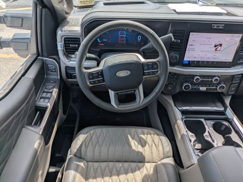 Used 2026 Ford F450 Platinum w/ Platinum Plus Package AWD/4WD image 18