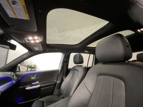 Used 2020 Mercedes-Benz GLB 250 image 25