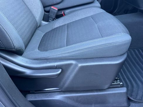 Used 2021 Chevrolet Silverado 1500 LT image 27