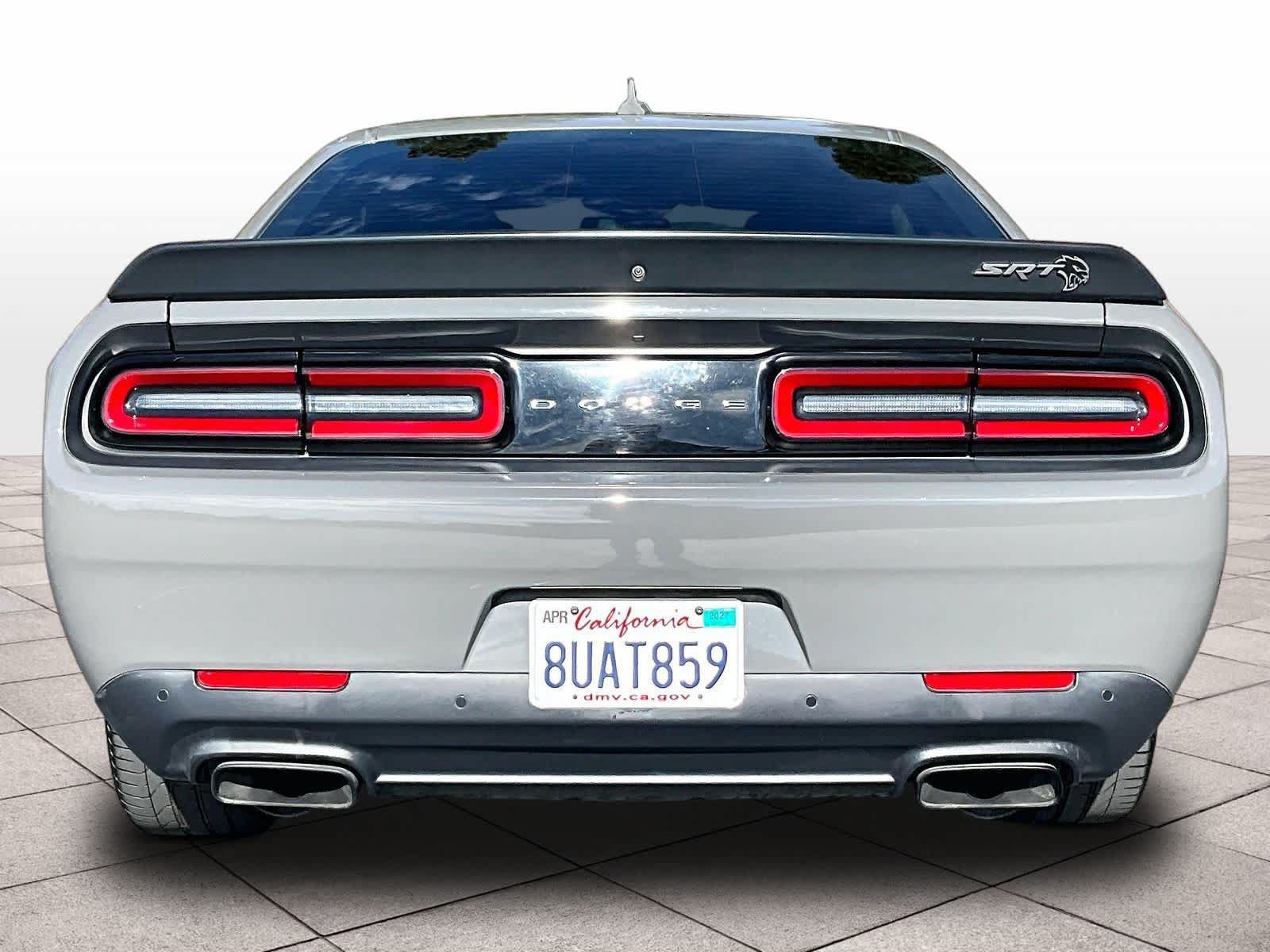 Used 2017 Dodge Challenger SRT Hellcat RWD image 8