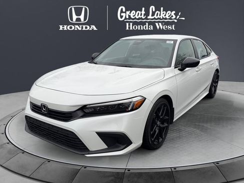 Used 2023 Honda Civic Sport image 2
