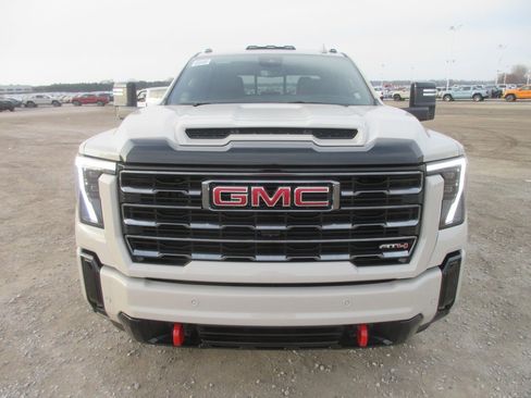 New 2026 GMC Sierra 2500 AT4 image 12
