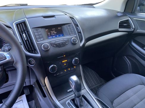 Used 2018 Ford Edge SEL FWD image 23