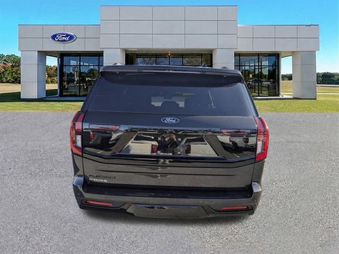New 2025 Ford Expedition Platinum w/ Stealth Performance Package AWD/4WD image 5