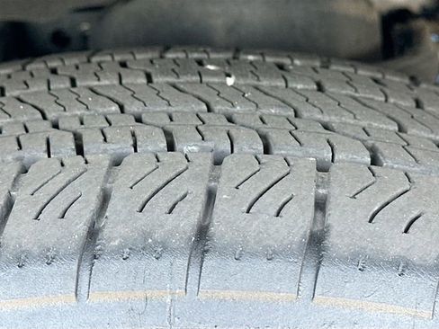 Used 2025 Ford Expedition Max Platinum image 36