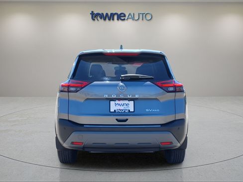 Used 2023 Nissan Rogue SV AWD/4WD image 6