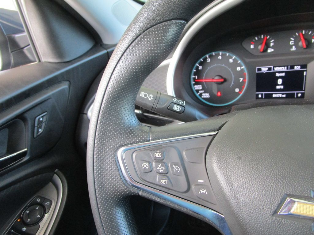 Used 2024 Chevrolet Malibu LT FWD image 29