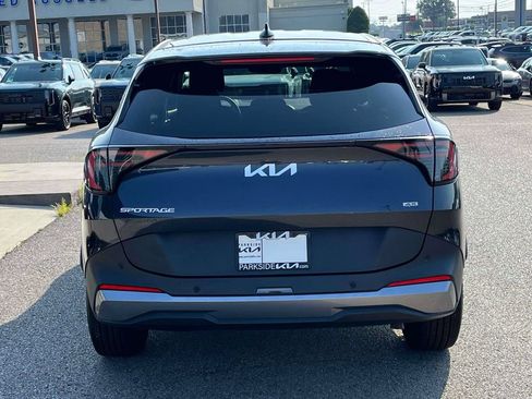 Certified 2026 Kia Sportage LX w/ LX Convenience Package AWD/4WD image 30