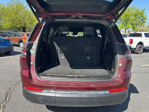 Used 2024 Jeep Grand Cherokee L Limited w/ Trailer Tow Package AWD/4WD image 10