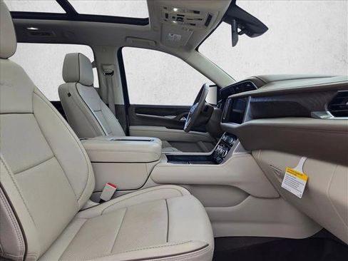 Used 2022 GMC Yukon XL Denali image 19