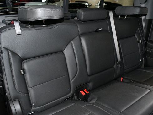 Used 2024 GMC Sierra 2500 Denali w/ Denali Reserve Package AWD/4WD image 18