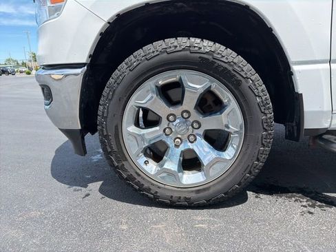 Used 2019 RAM 1500 Big Horn AWD/4WD image 12