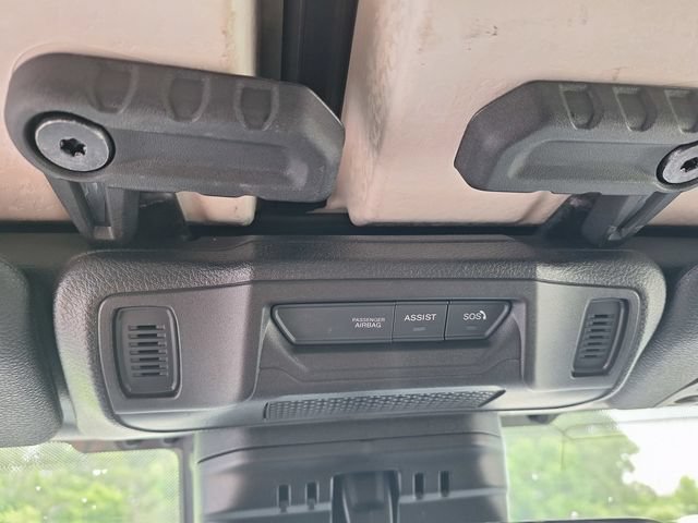 Used 2025 Jeep Wrangler Unlimited Sahara AWD/4WD image 58