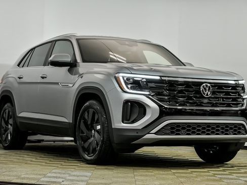 New 2026 Volkswagen Atlas Cross Sport SE image 1