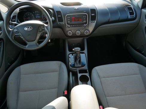 Used 2018 Kia Forte LX FWD image 10