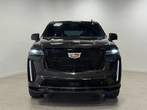Used 2024 Cadillac Escalade V w/ Heavy-Duty Trailer Package AWD/4WD image 2