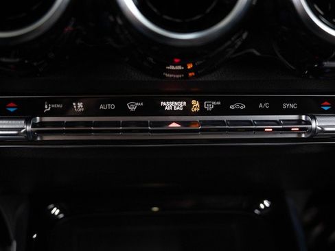 Certified 2026 Mercedes-Benz GLB 250 image 31