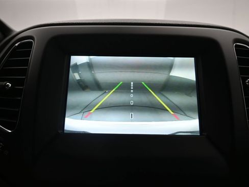 Used 2020 Jeep Compass Latitude w/ Cold Weather Group image 18