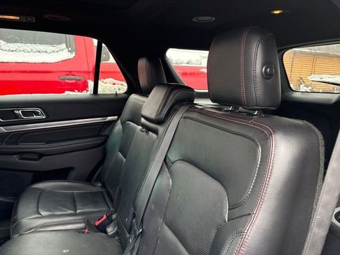 Used 2016 Ford Explorer Sport image 11