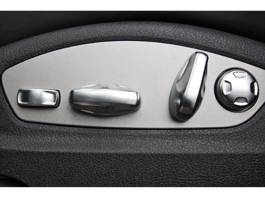 Used 2021 Porsche Macan S AWD/4WD image 34