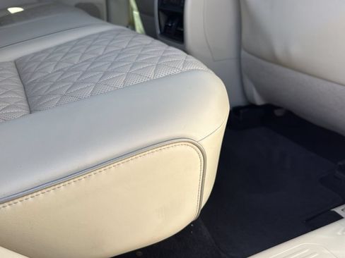 Used 2019 Nissan Murano Platinum w/ Cargo Package FWD image 26