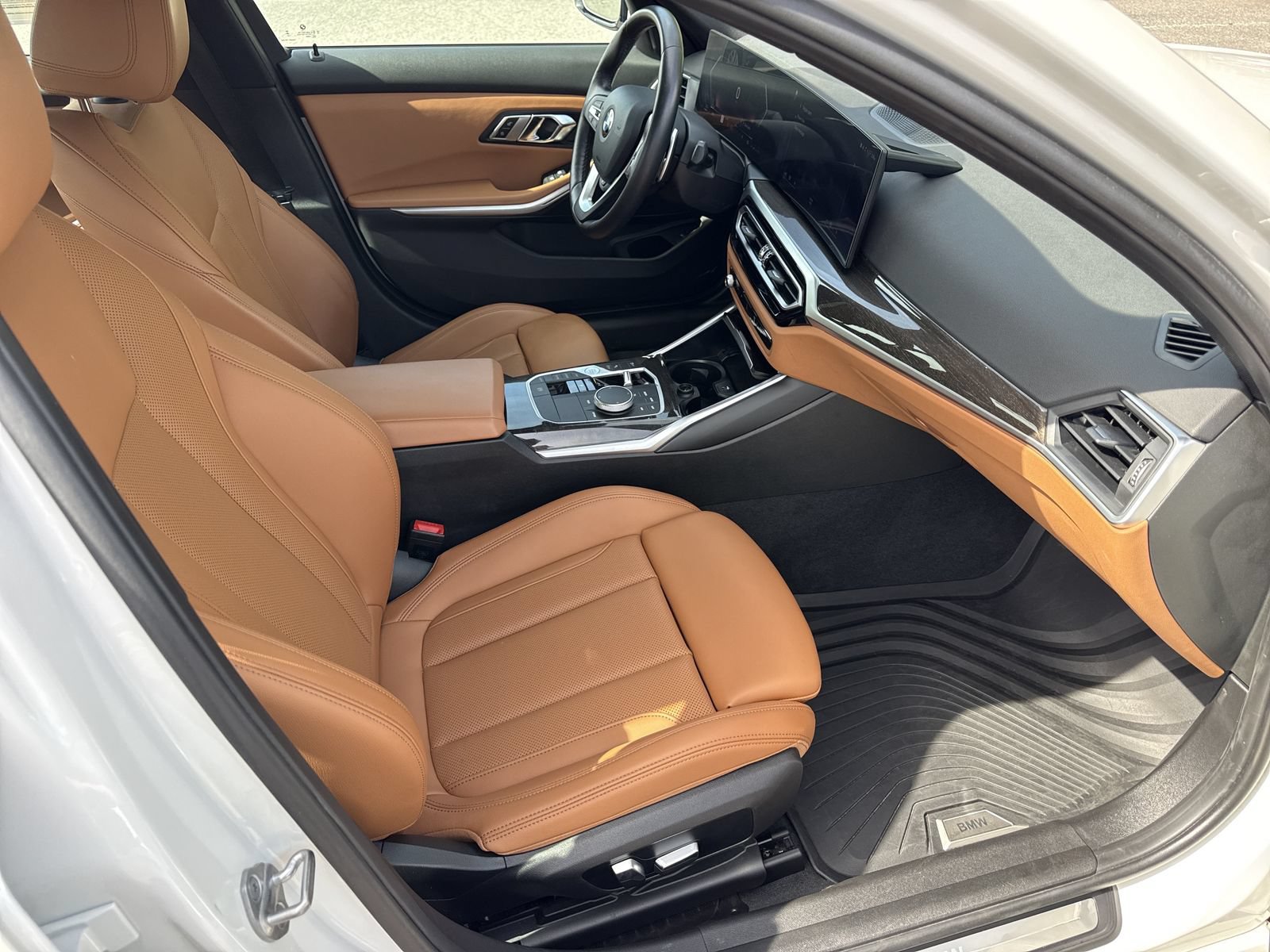 Used 2023 BMW 330i Sedan w/ Premium Package RWD image 33