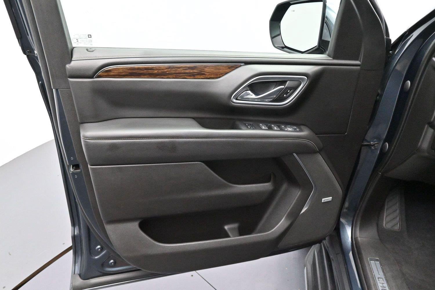 Used 2021 Chevrolet Tahoe Premier AWD/4WD image 9