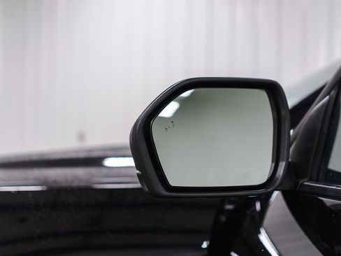 Used 2023 Ford Explorer XLT w/ Equipment Group 202A image 41