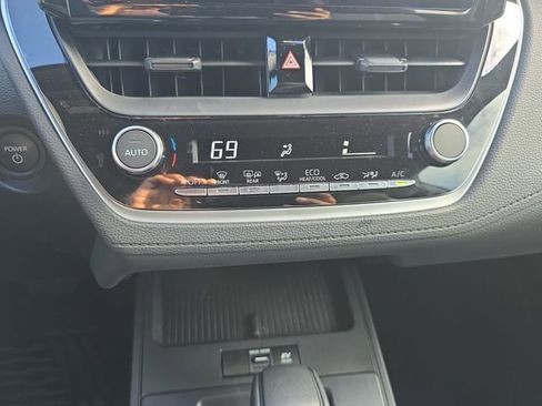 Used 2026 Toyota Corolla Cross SE image 23