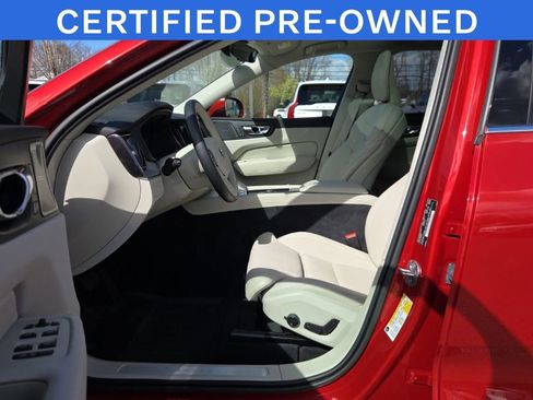 Used 2023 Volvo XC60 B6 Ultimate w/ Climate Package AWD/4WD image 4