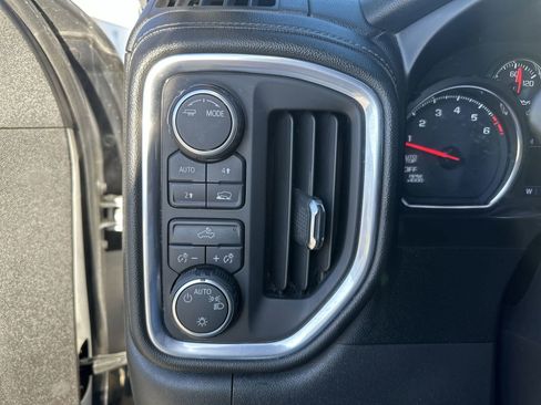 Used 2020 Chevrolet Silverado 1500 LT image 16