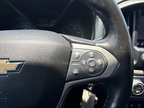 Used 2022 Chevrolet Colorado Z71 AWD/4WD image 23