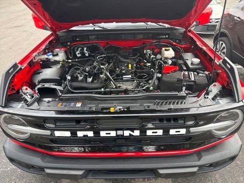 Certified 2022 Ford Bronco Outer Banks w/ Sasquatch Package image 13