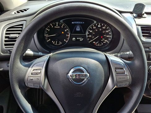 Used 2015 Nissan Altima 2.5 S w/ Sport Value Package FWD image 21