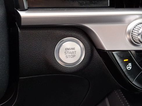 Used 2024 Kia Telluride EX image 26