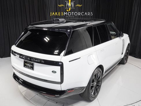 Used 2023 Land Rover Range Rover Autobiography AWD/4WD image 12