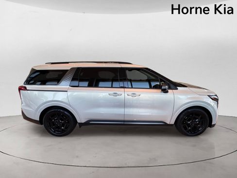 New 2026 Kia Carnival SX w/ SX Dark Edition Package FWD image 3