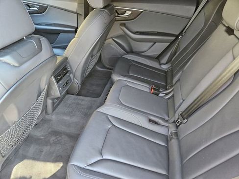 Used 2021 Audi Q8 Premium w/ Black Optic Package image 28