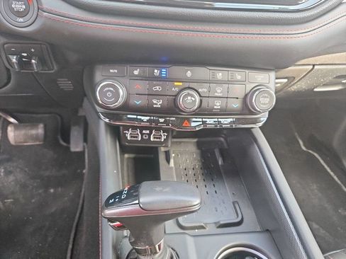 Used 2025 Dodge Durango R/T AWD/4WD image 25